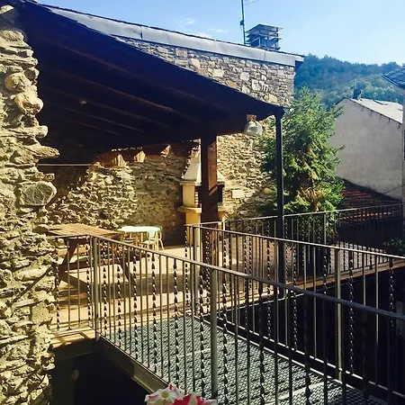 Apartament Paller Cal Melsio Anserall (Catalonia)