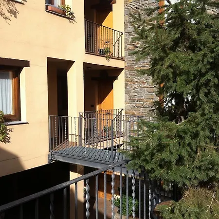 Paller Cal Melsio Anserall (Catalonia)